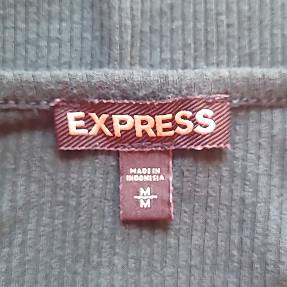 Long Sleeve Green Soft Top Express M - Picture 5 of 5